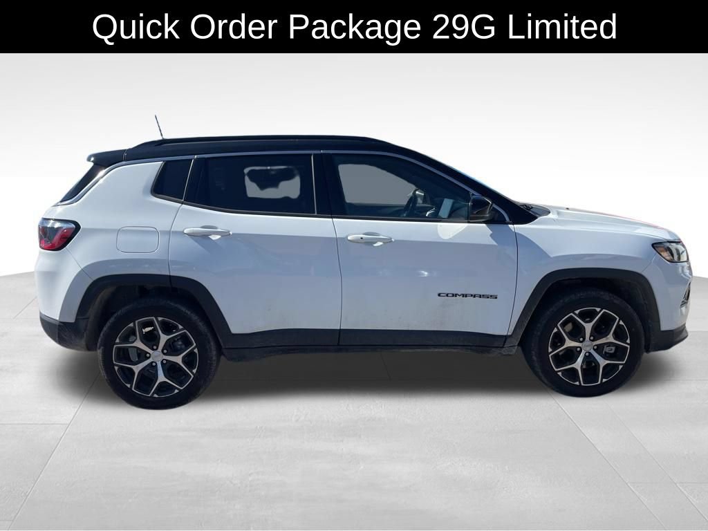 Used 2024 Jeep Compass Limited AWD/4WD image 9