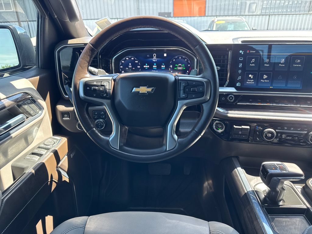 Used 2023 Chevrolet Silverado 1500 LTZ w/ LTZ Premium Package AWD/4WD image 13