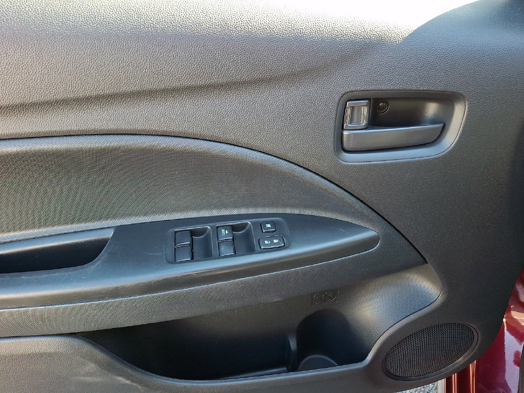 Used 2023 Mitsubishi Mirage G4 ES FWD image 12
