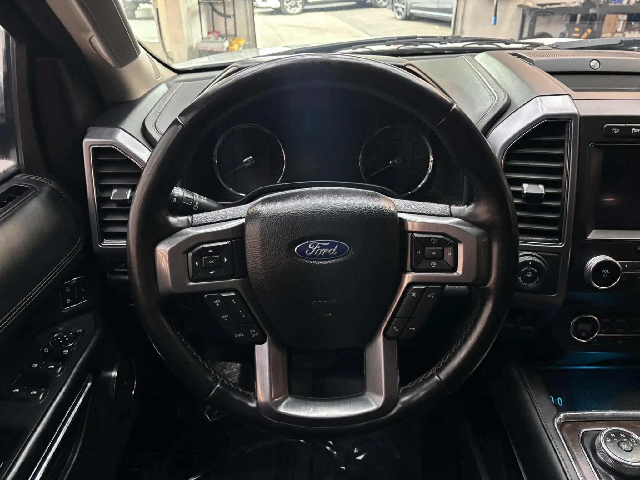 Used 2020 Ford Expedition Max Platinum AWD/4WD image 13