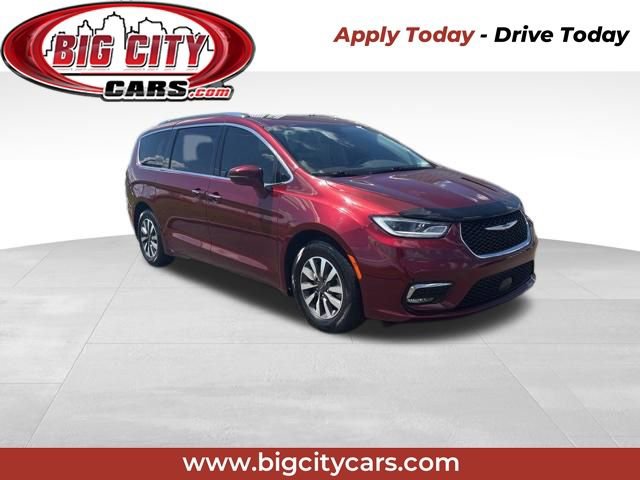 Used 2021 Chrysler Pacifica Touring-L