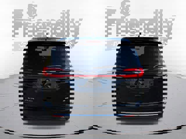 New 2026 Chrysler Pacifica Select image 4