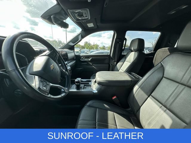 Used 2024 Chevrolet Silverado 1500 High Country w/ High Country Premium Package AWD/4WD image 3