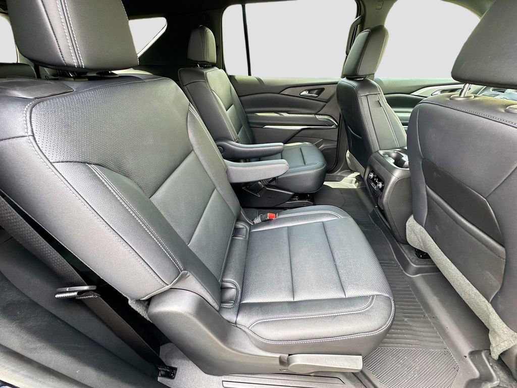 Used 2026 Chevrolet Traverse LT w/ Driver Confidence Package image 24