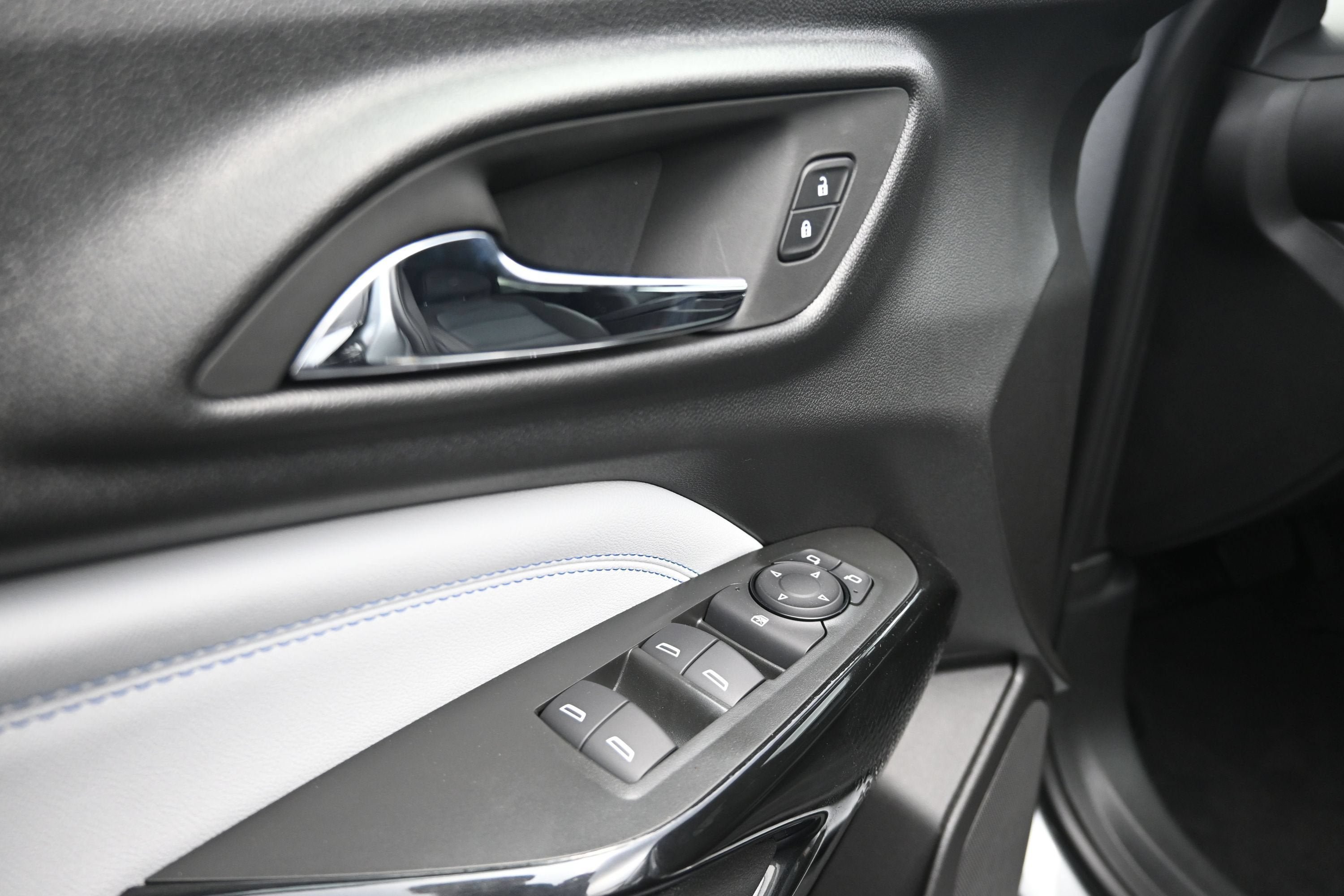 New 2026 Chevrolet Trax LT w/ Driver Confidence Package FWD image 25