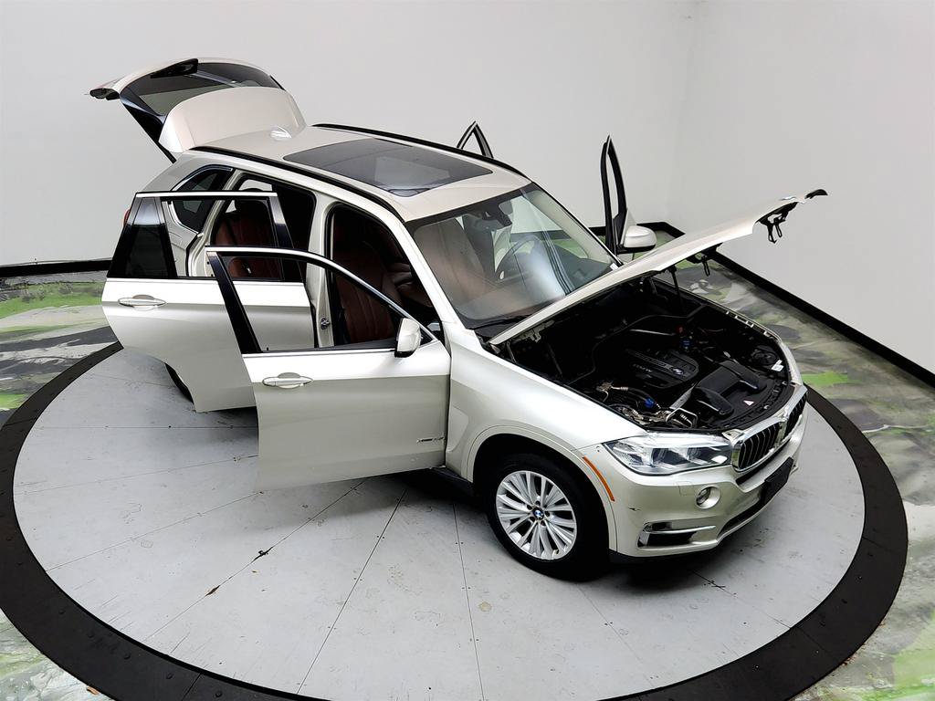 Used 2014 BMW X5 xDrive35d AWD/4WD image 38