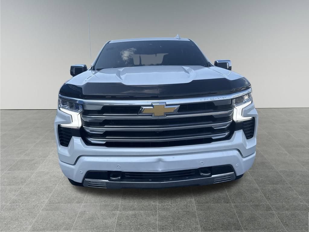 Used 2023 Chevrolet Silverado 1500 High Country w/ Technology Package image 9