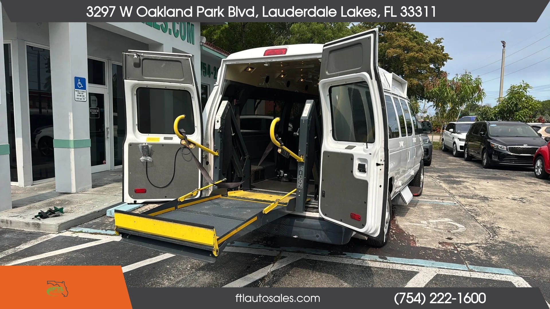 Used 2013 Ford E-250 and Econoline 250 Extended w/ PWR Group RWD image 20