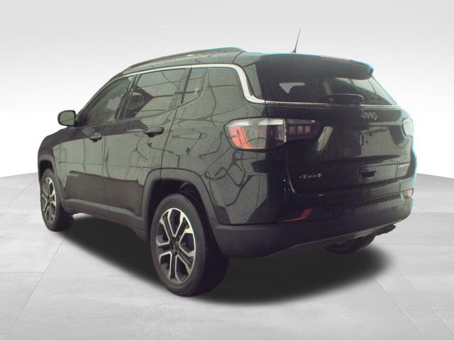 Used 2022 Jeep Compass Limited w/ Sun and Sound Group image 3