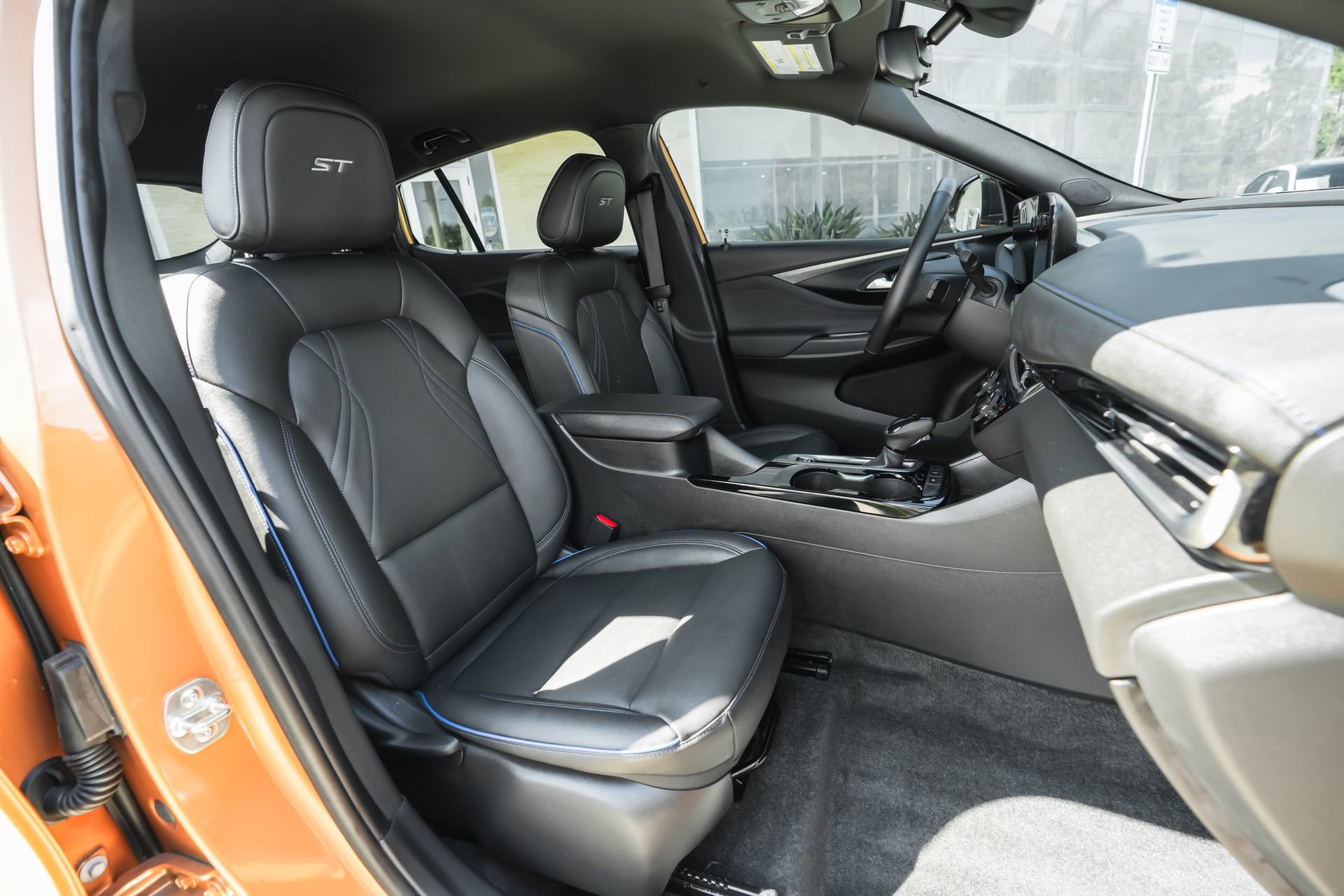 Used 2024 Buick Envista Sport Touring w/ Convenience I Package image 40