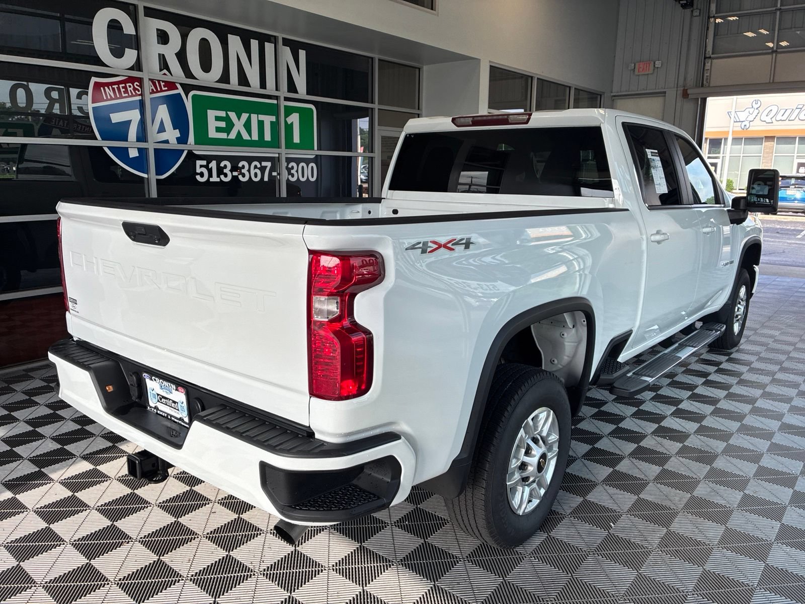 Used 2025 Chevrolet Silverado 2500 LT w/ Convenience Package AWD/4WD image 6