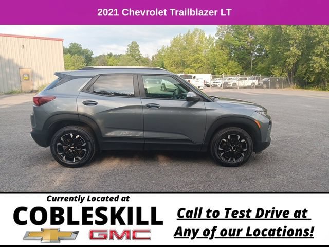 Used 2021 Chevrolet TrailBlazer LT w/ Convenience Package AWD/4WD image 2