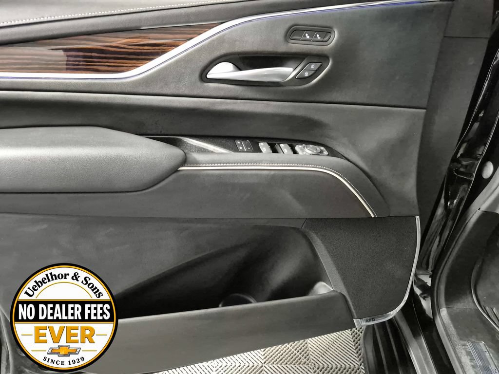 Certified 2023 Cadillac Escalade Luxury w/ LPO, Floor Liner Package AWD/4WD image 15