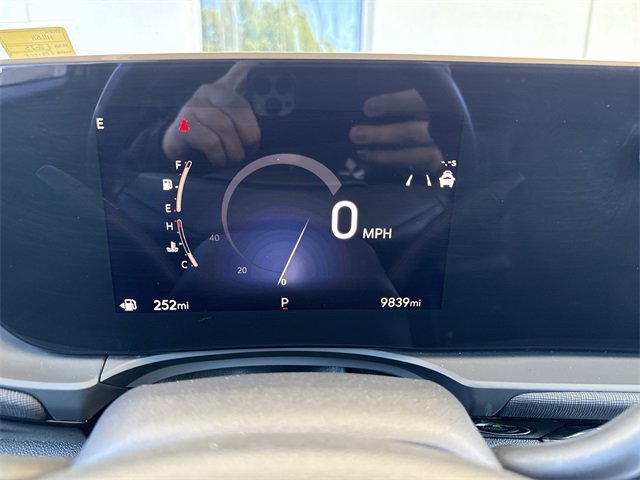 Used 2025 Buick Envista Sport Touring image 34