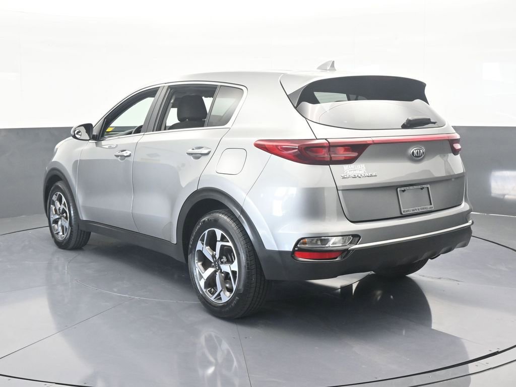 Used 2020 Kia Sportage LX image 4