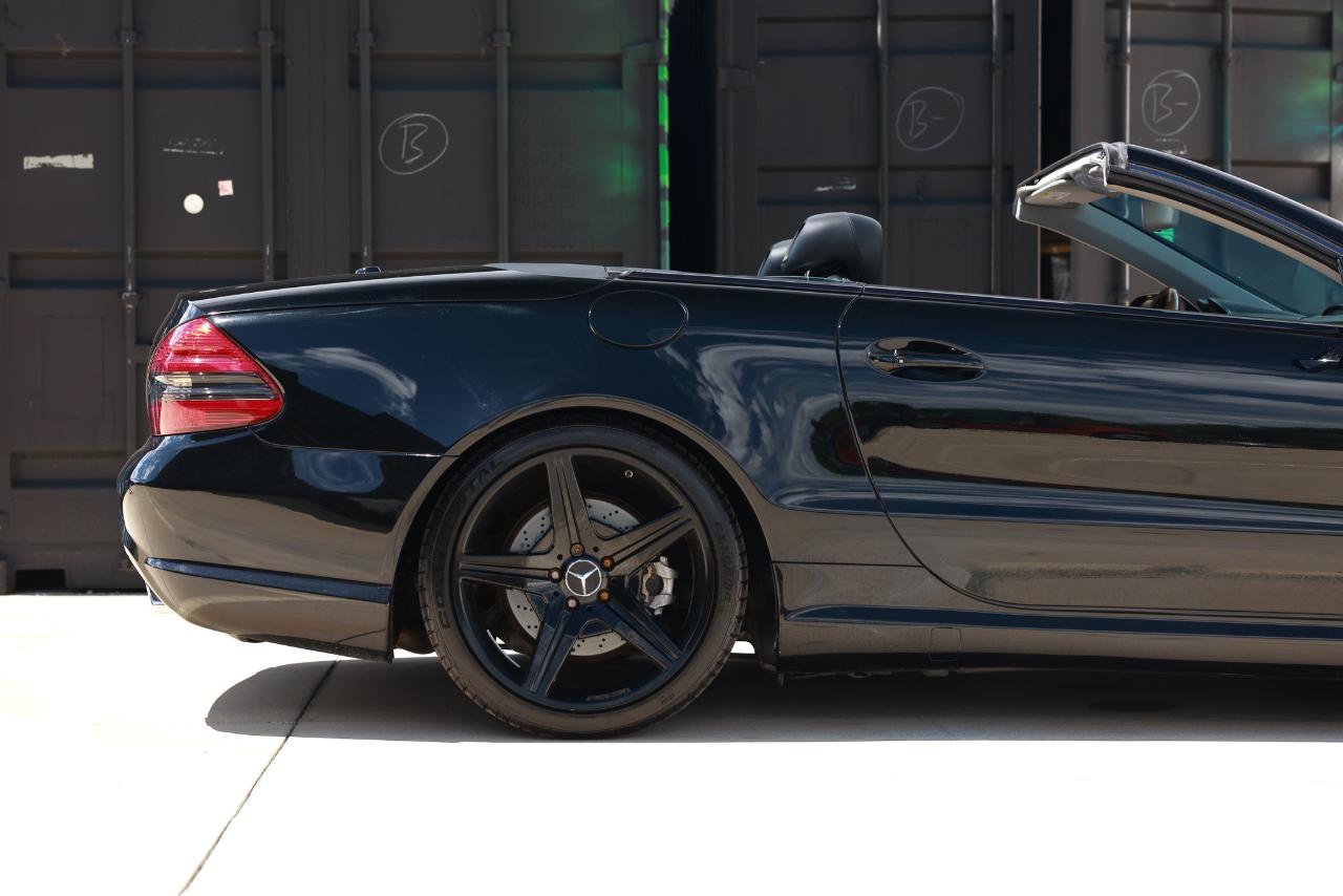 Used 2009 Mercedes-Benz SL 550 w/ Premium I Pkg image 28