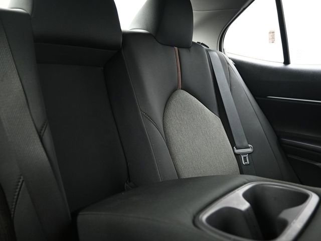 Used 2019 Toyota Camry LE FWD image 18