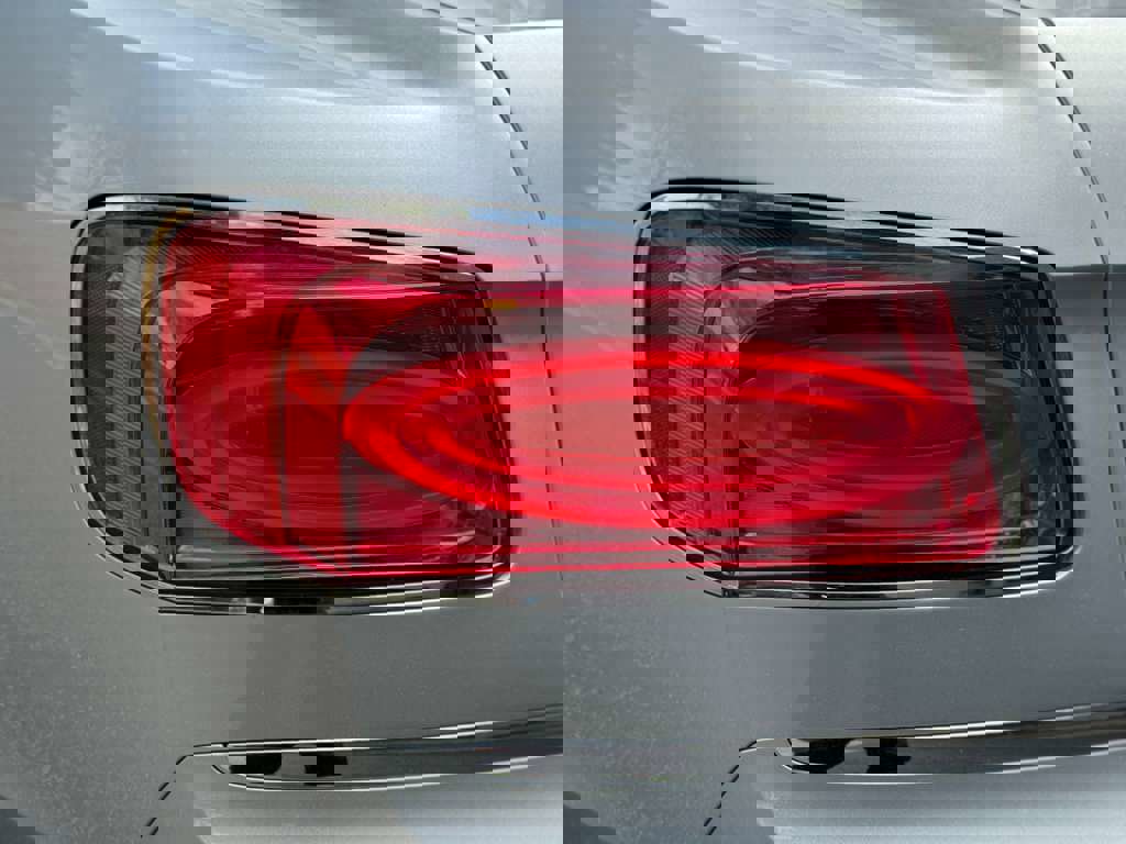 Used 2014 Bentley Flying Spur W12 image 22