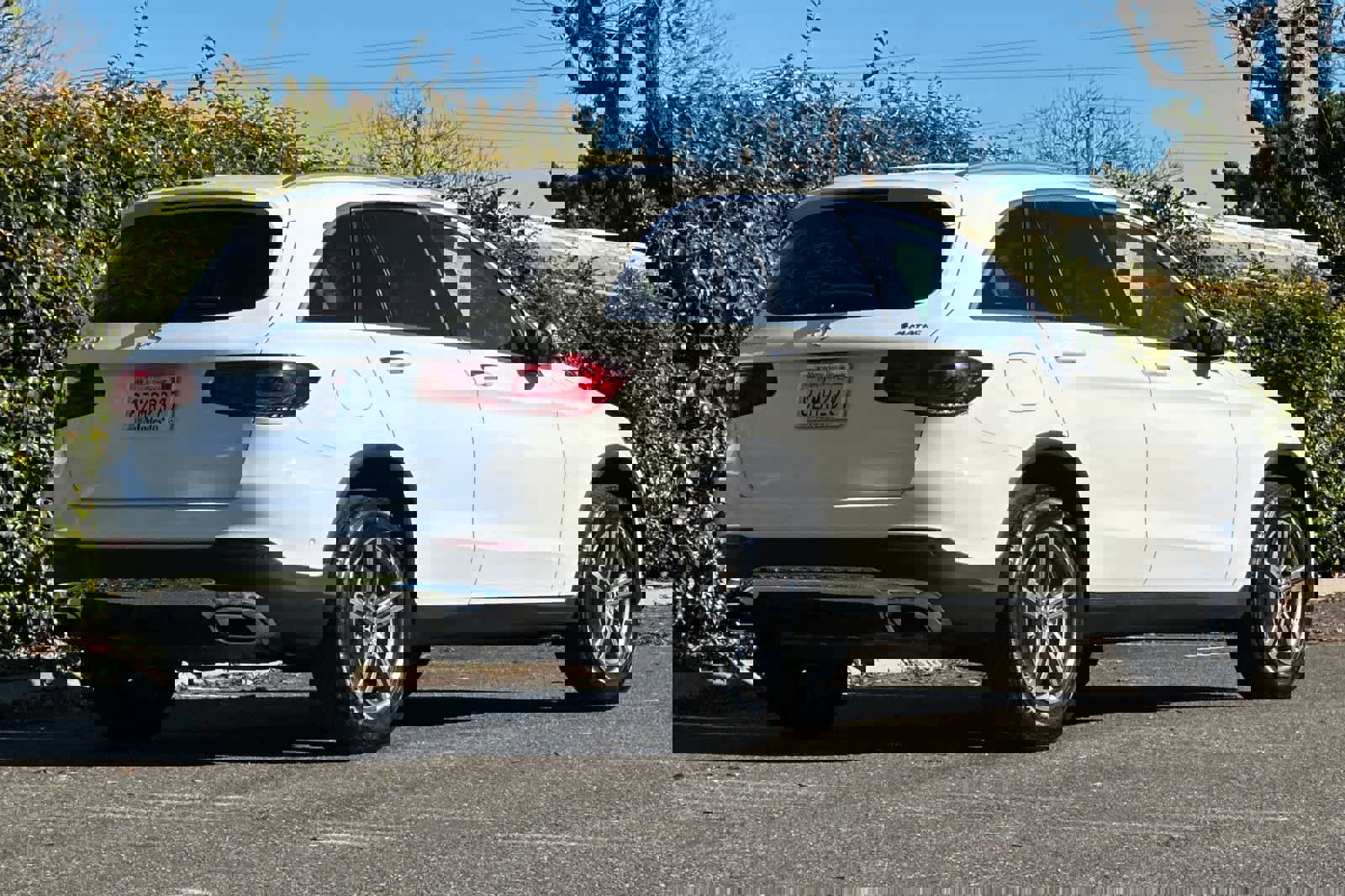 Certified 2022 Mercedes-Benz GLC 300 4MATIC image 3