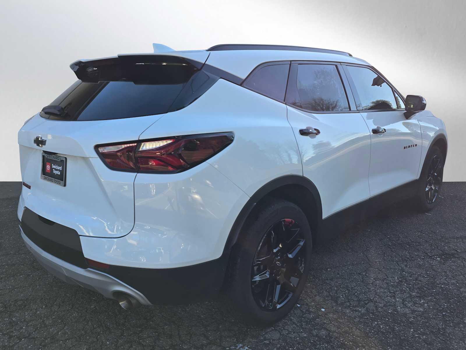 Used 2020 Chevrolet Blazer LT w/ Redline Edition image 3