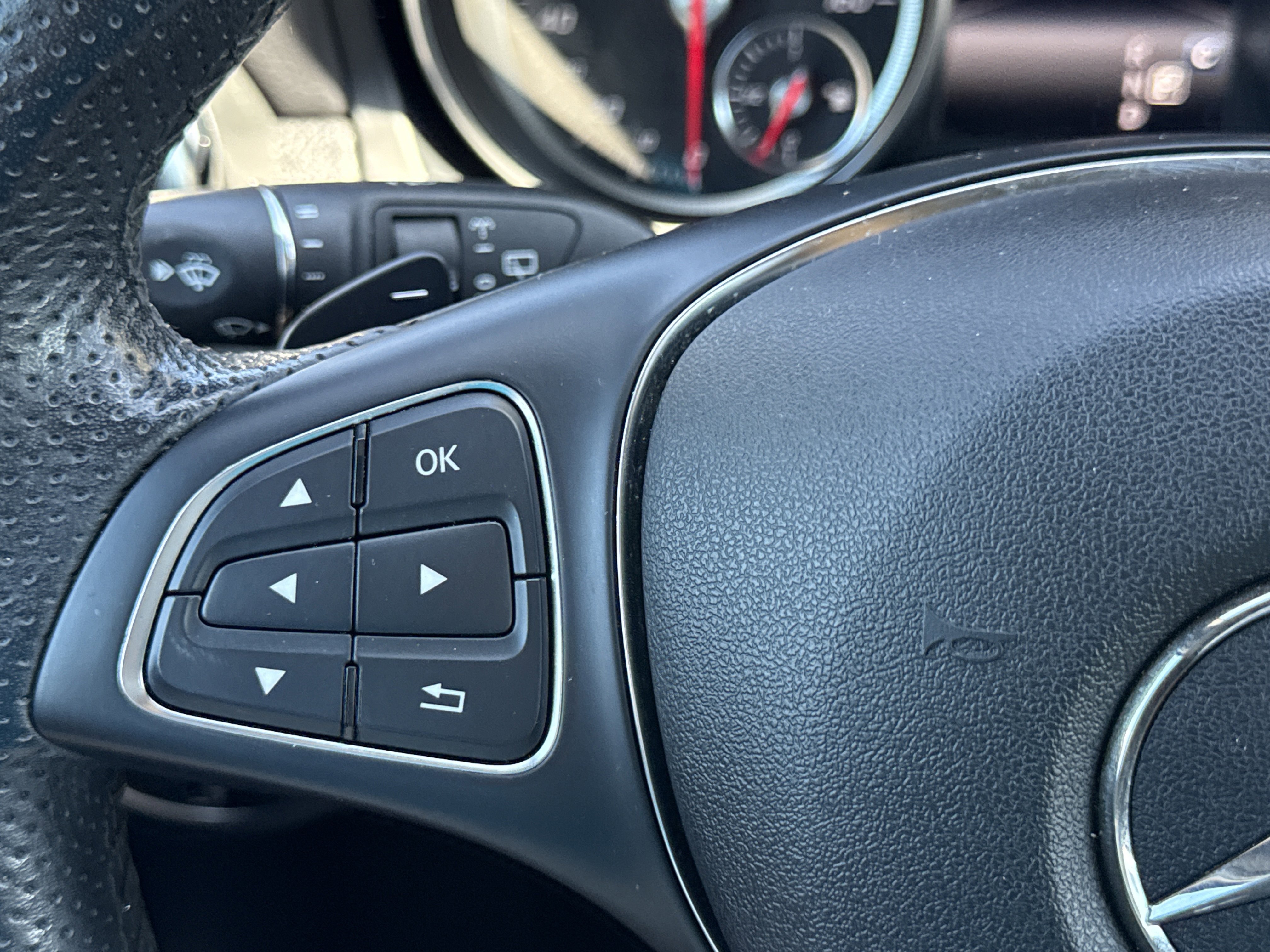 Used 2019 Mercedes-Benz GLA 250 4MATIC image 15