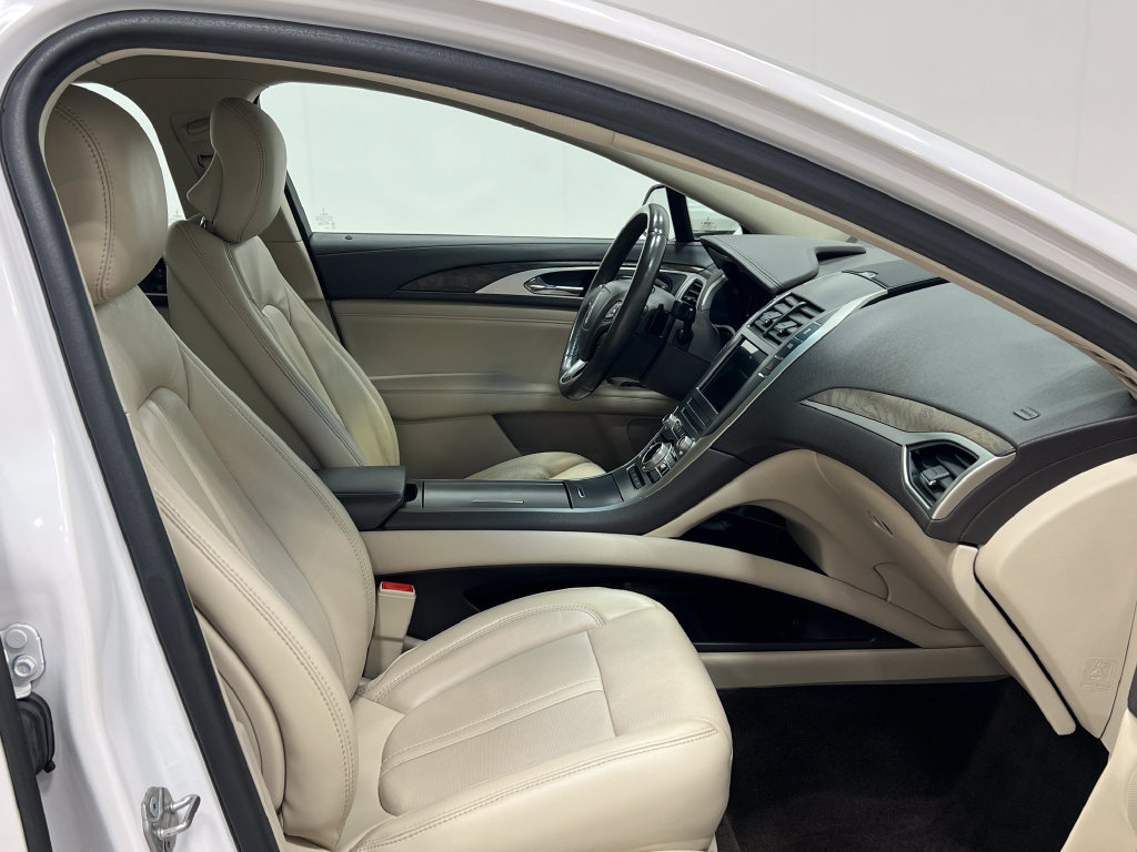 Used 2018 Lincoln MKZ Reserve w/ Climate Package FWD image 35