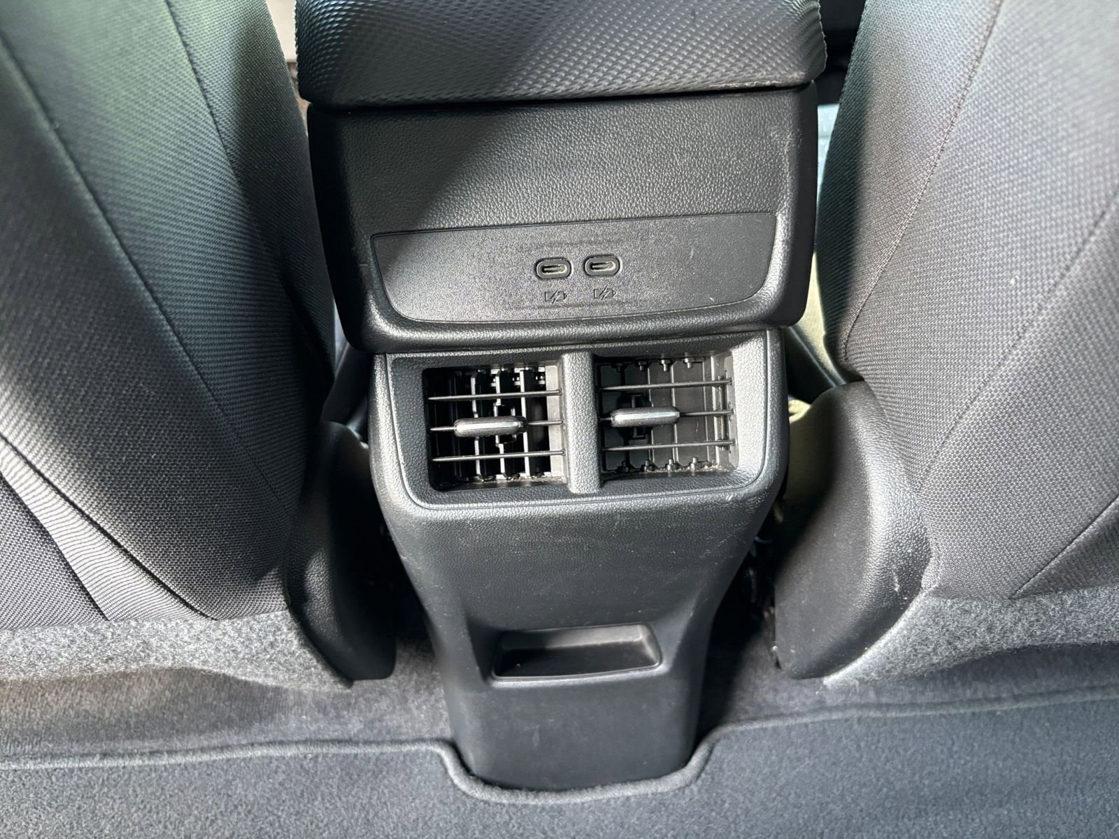 Used 2025 Chevrolet Equinox LT FWD image 22