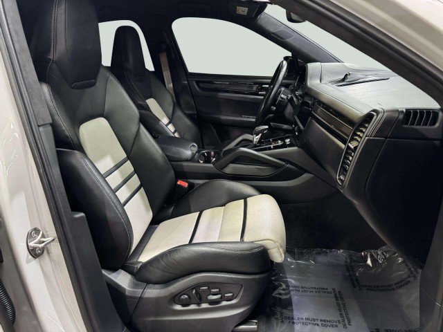 Used 2022 Porsche Cayenne Turbo GT image 58