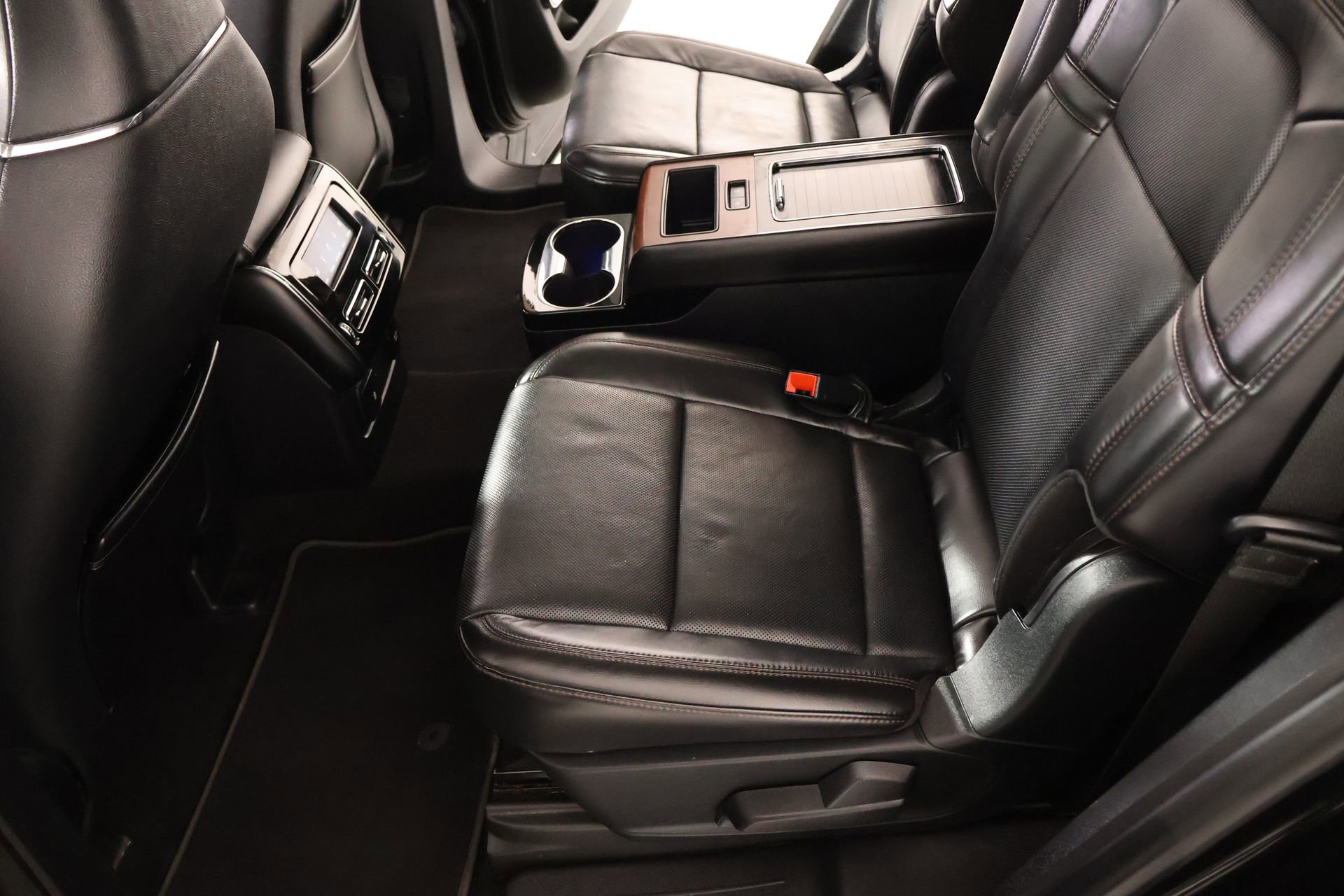 Used 2021 Lincoln Aviator Grand Touring w/ Equipment Group 302A image 13