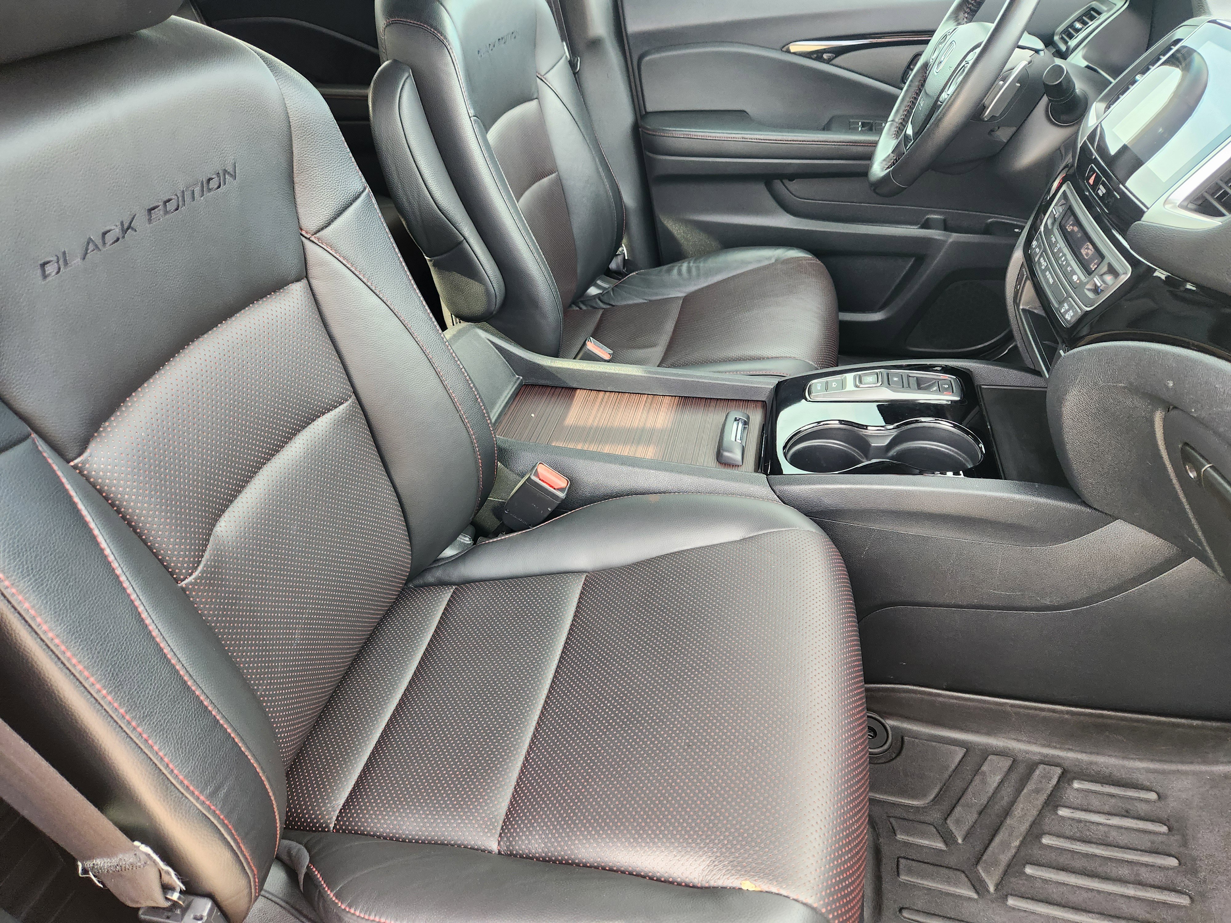 Used 2020 Honda Ridgeline Black Edition image 14