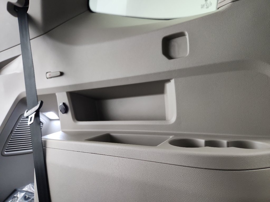 Certified 2025 Volkswagen Atlas SE w/ Panoramic Sunroof Package FWD image 34