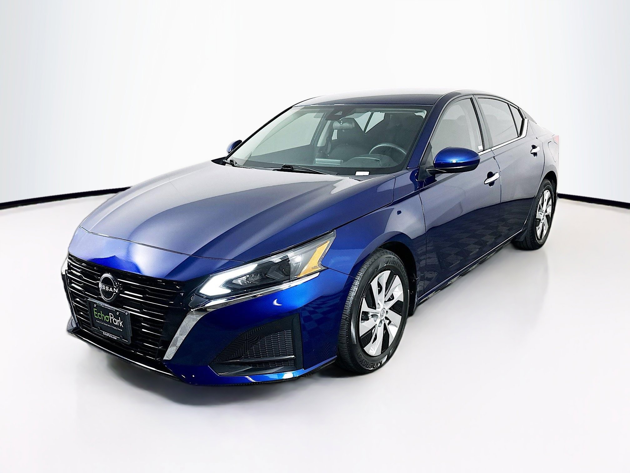 Used 2023 Nissan Altima 2.5 S FWD image 3