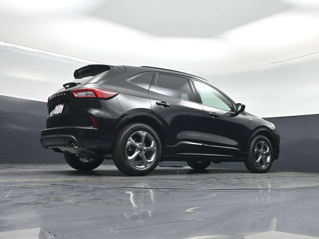 Certified 2023 Ford Escape ST-Line w/ Tech Pack #1 FWD image 46
