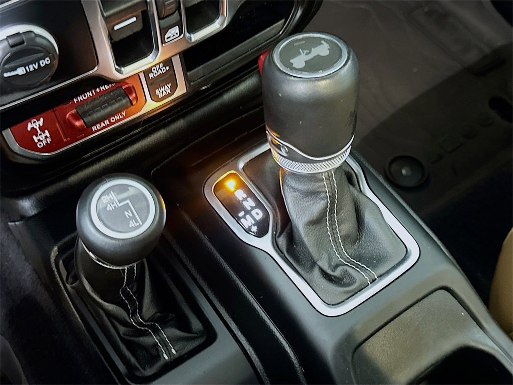 Used 2022 Jeep Wrangler Unlimited Rubicon w/ Steel Bumper Group image 29