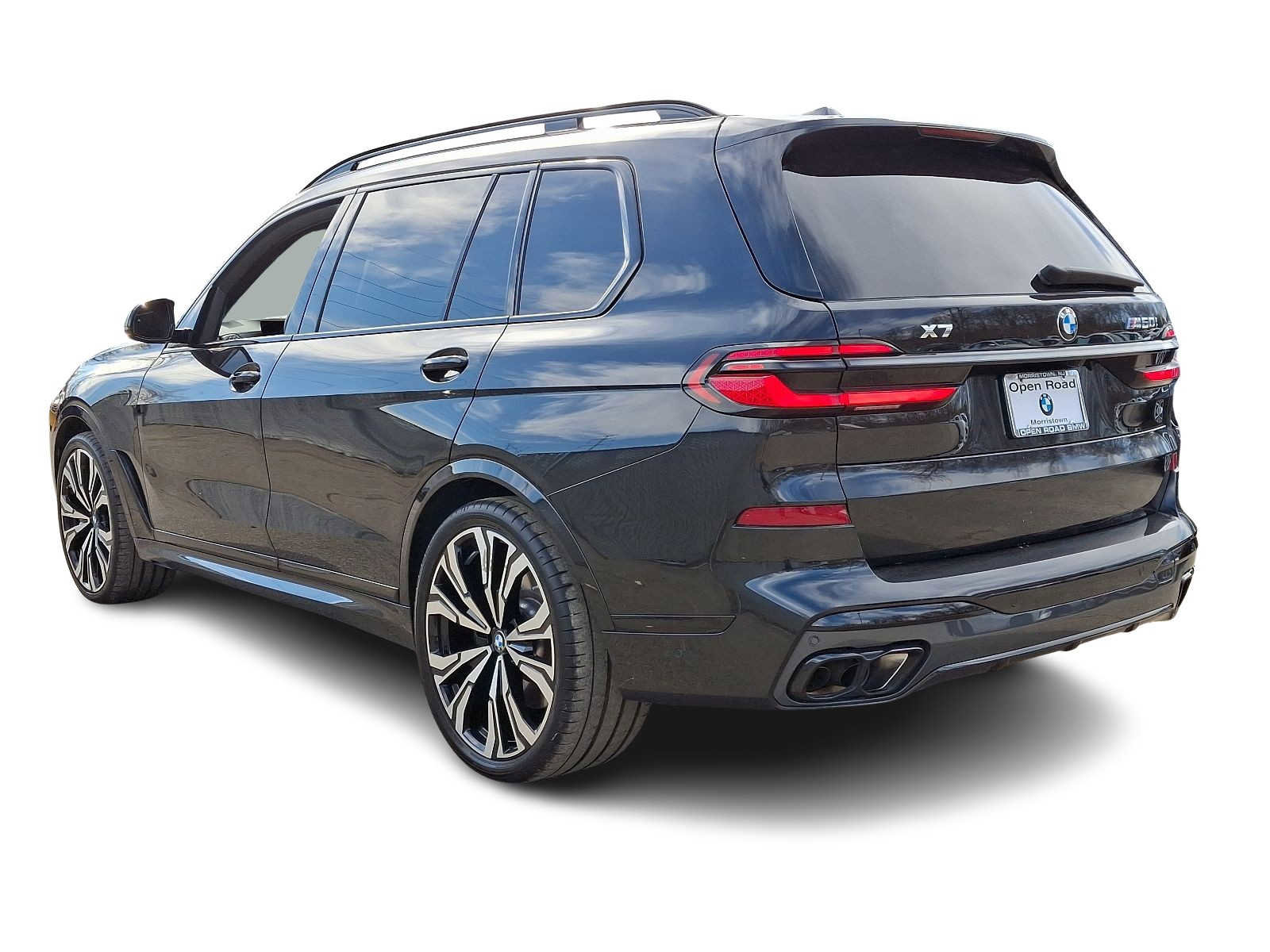Used 2025 BMW X7 M60i image 4