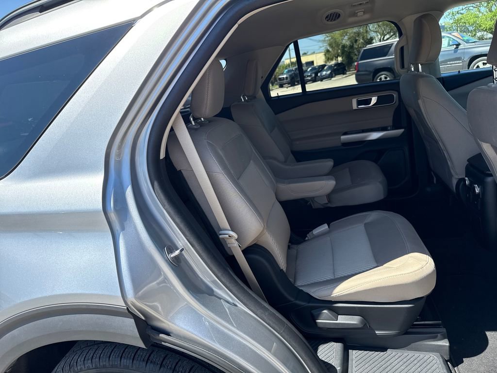 Certified 2023 Ford Explorer XLT image 26