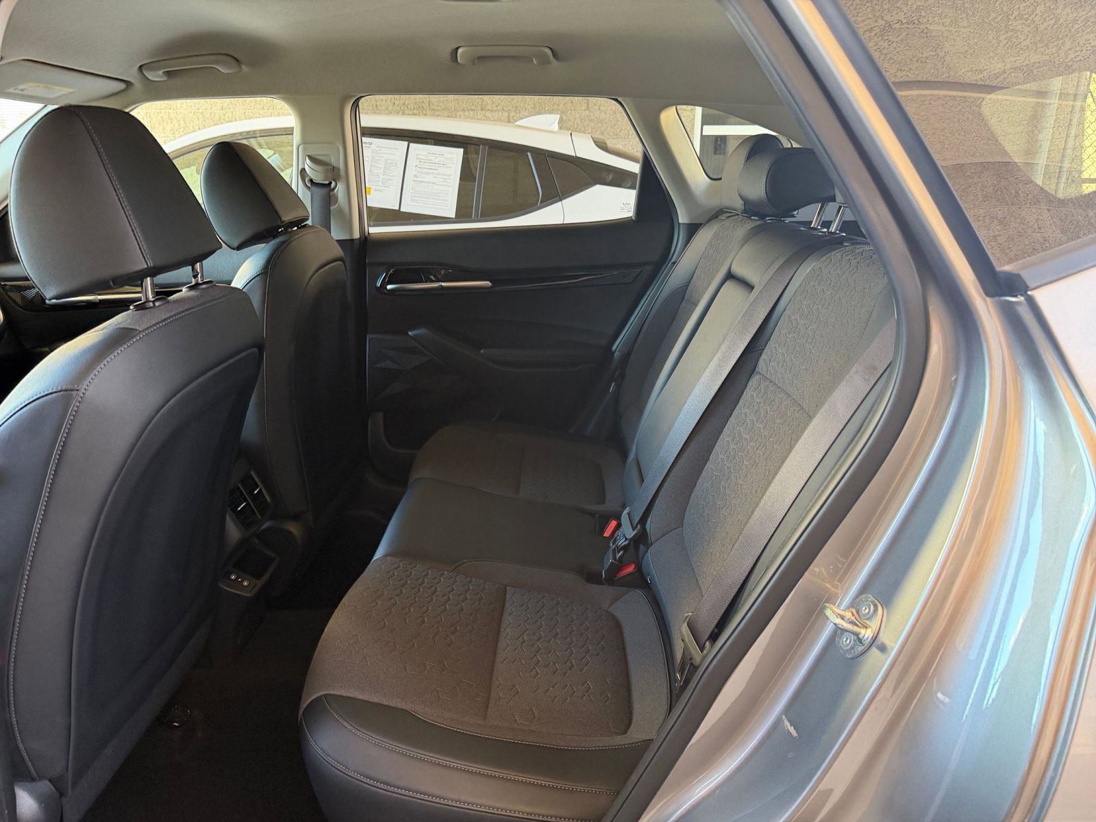 Used 2025 Kia Seltos S image 39