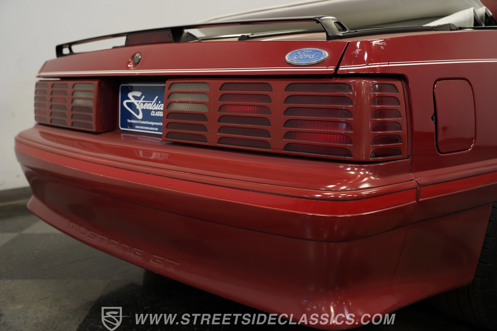 Used 1988 Ford Mustang GT RWD image 31