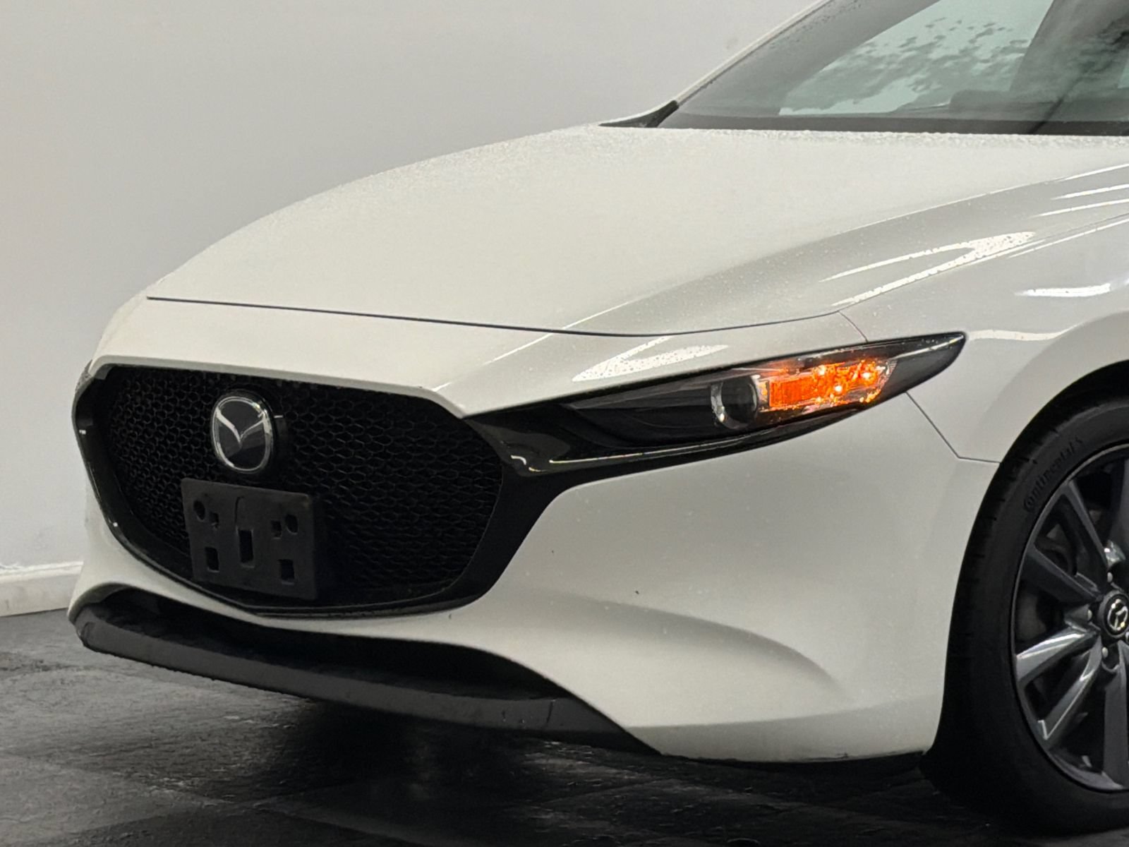 Used 2020 MAZDA MAZDA3 AWD Hatchback w/ Preferred Pkg video 2