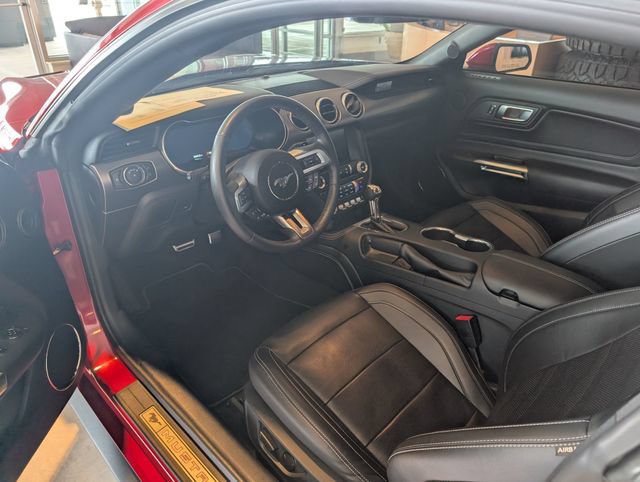 Used 2022 Ford Mustang GT Premium w/ Equipment Group 401A RWD image 10