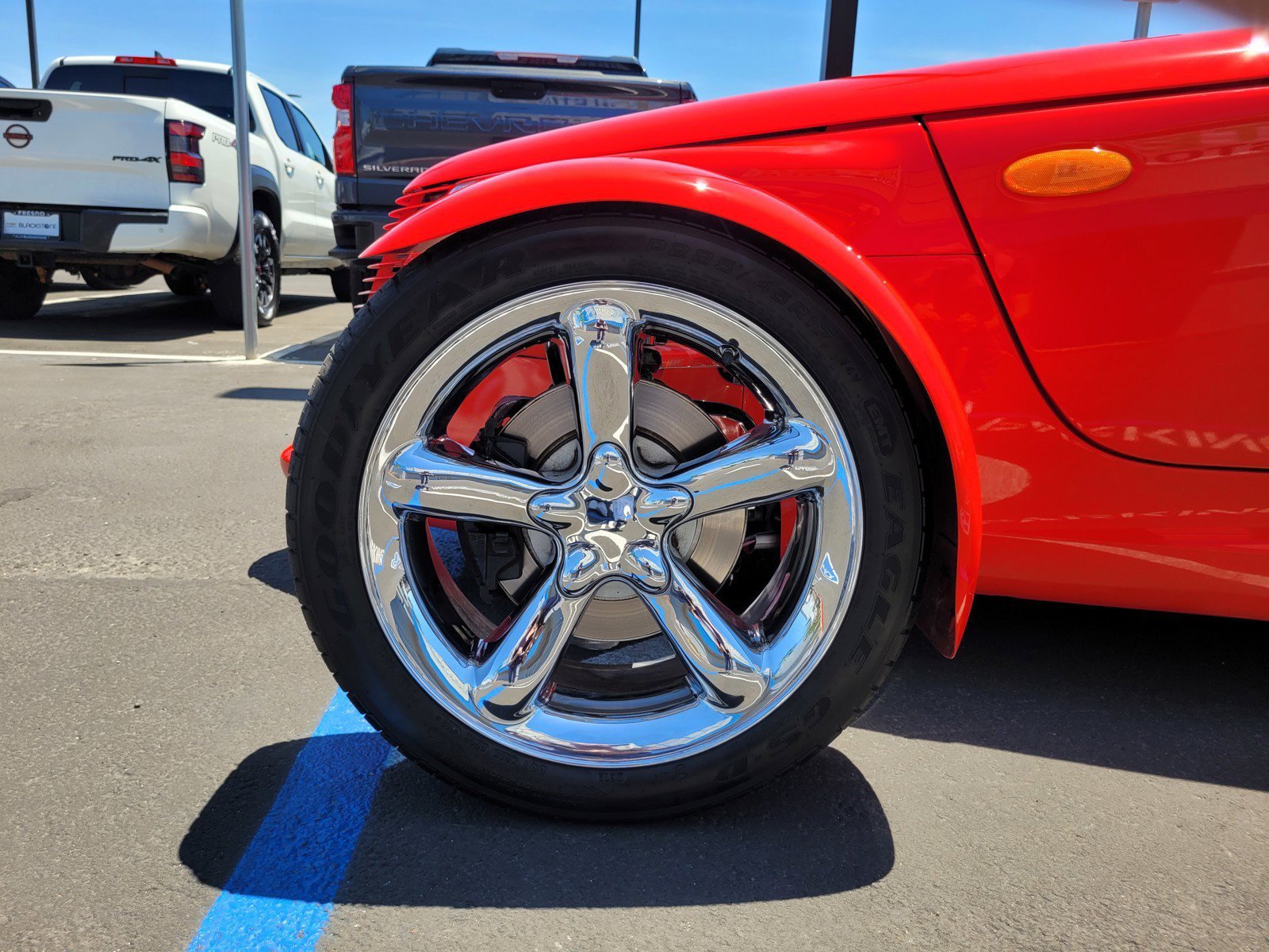 Used 1999 Plymouth Prowler RWD image 24