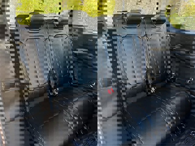 Used 2023 Jeep Grand Cherokee L Limited w/ Black Appearance Package image 33