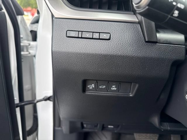 Used 2024 Lexus GX 550 w/ Cold Area Package AWD/4WD image 28