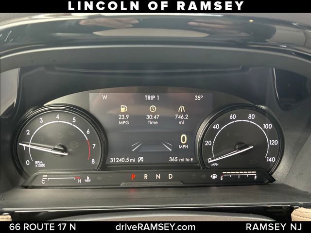 Used 2022 Lincoln Corsair AWD w/ Equipment Group 101A image 15