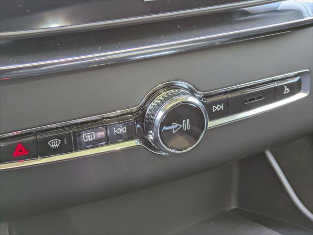 New 2026 Volvo XC90 B5 Plus image 11