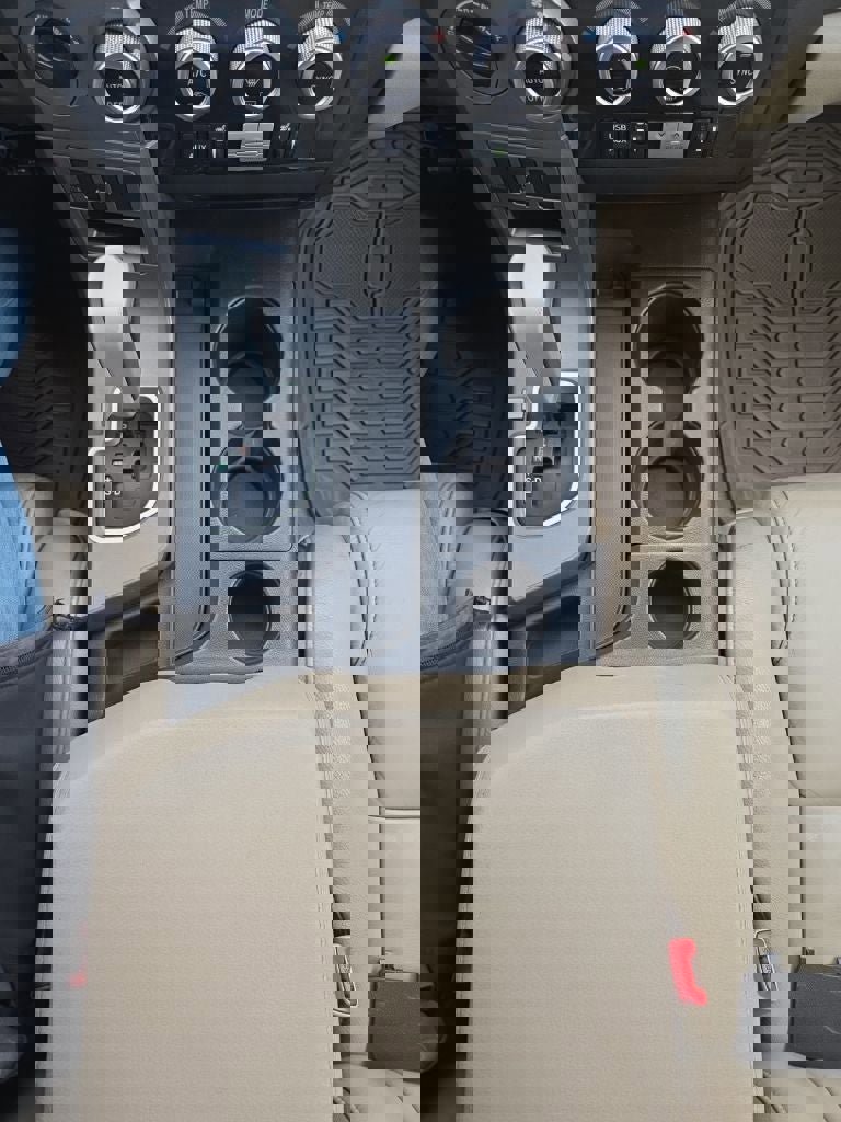 Used 2011 Toyota Sequoia Limited image 21