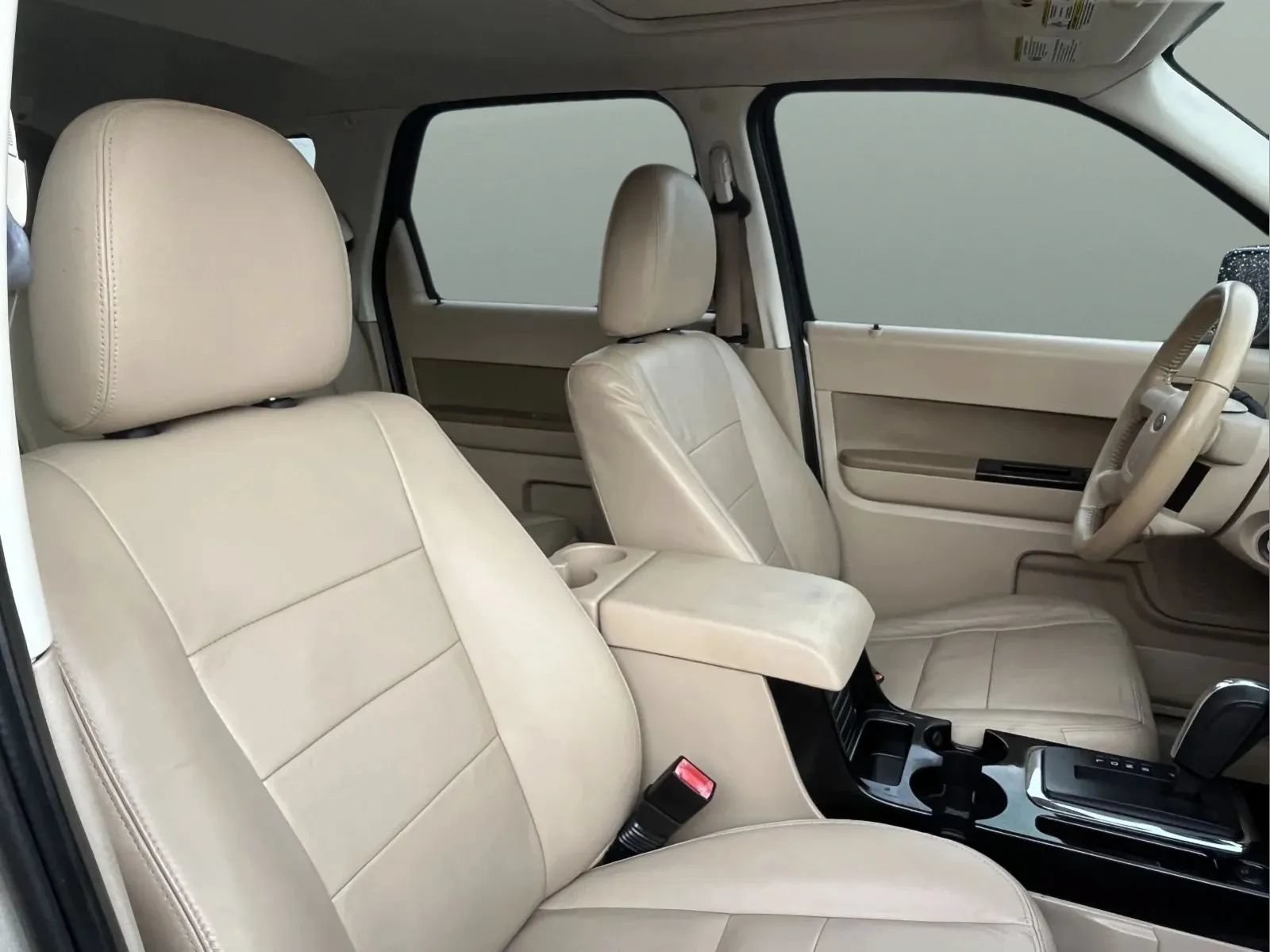 Used 2011 Ford Escape Limited w/ 302A Rapid Spec Order Code AWD/4WD image 15