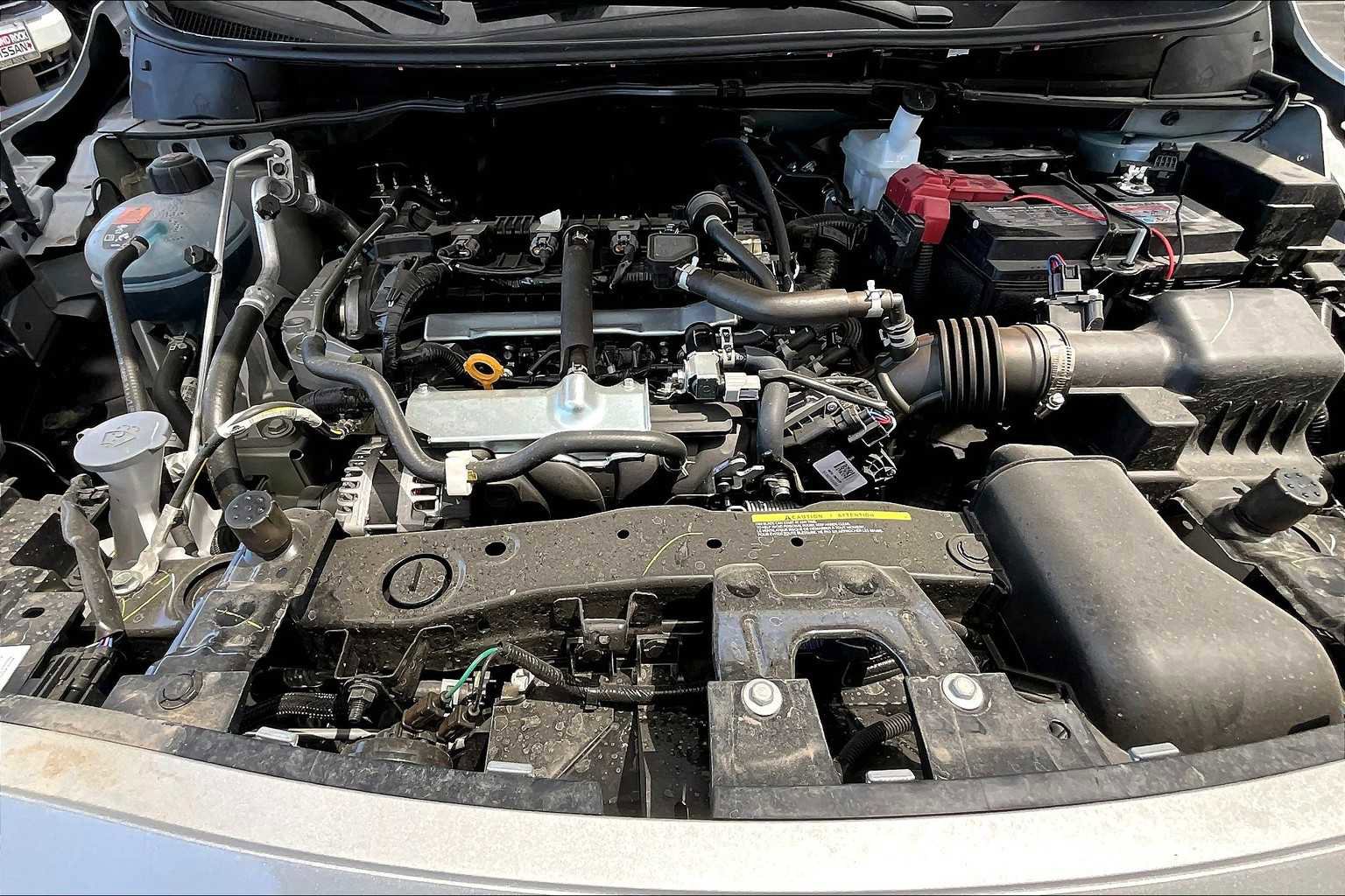 Used 2025 Nissan Versa SV w/ Trunk Package FWD image 16