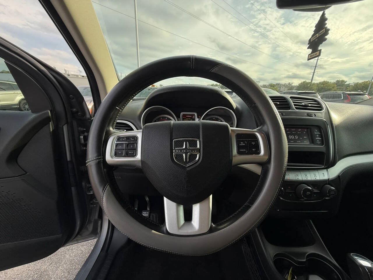 Used 2020 Dodge Journey SE w/ SE Popular Equipment Group FWD image 19