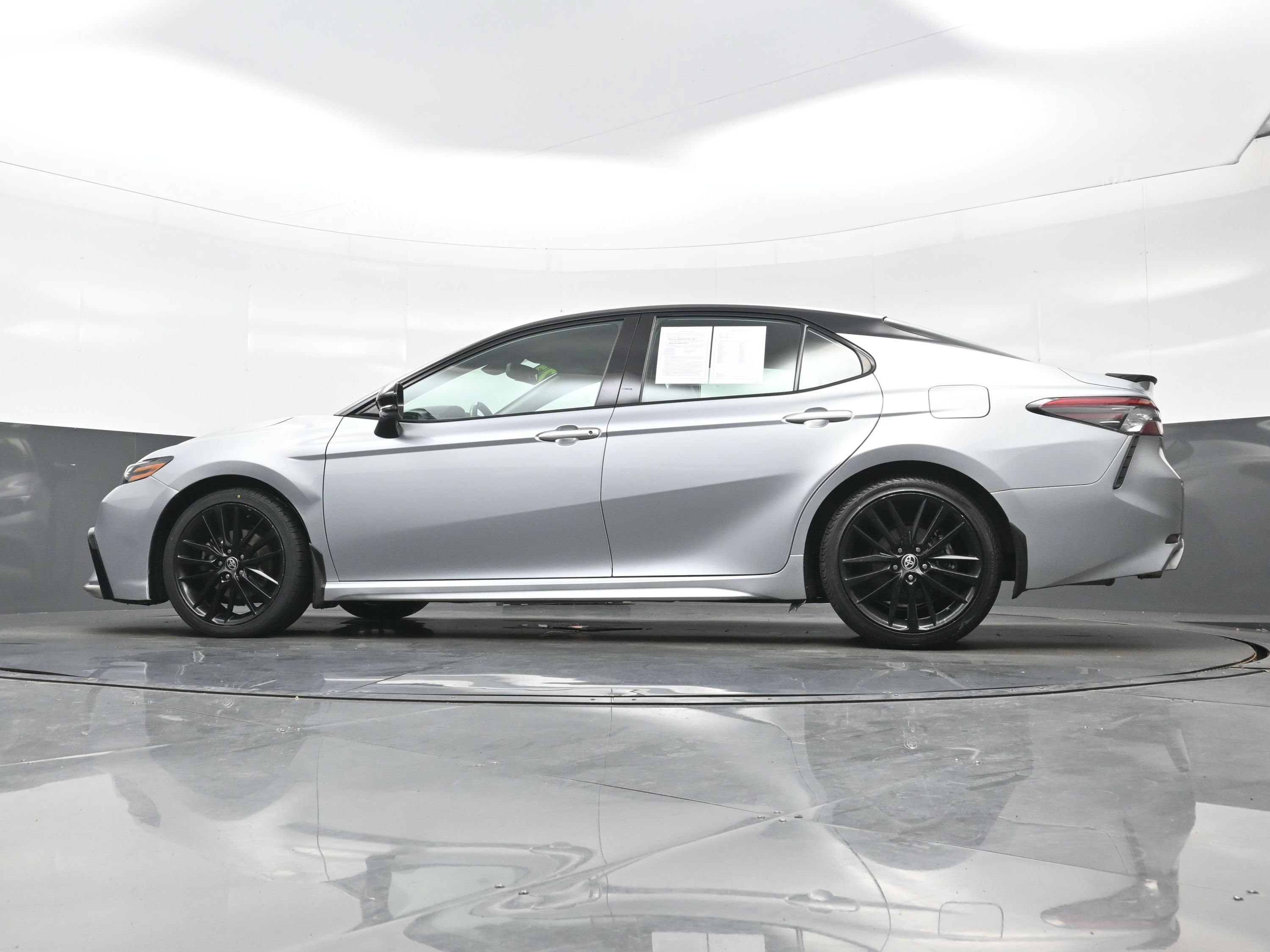 Used 2023 Toyota Camry XSE w/ Navigation Package FWD image 29